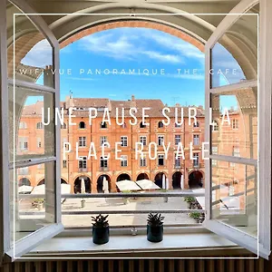 Pause Sur La Place Royale Appartement